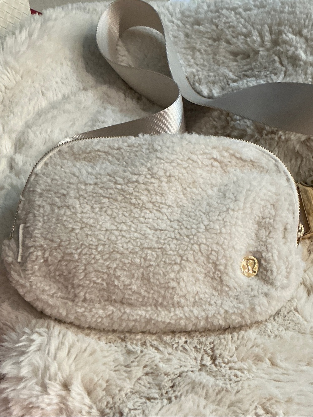 lululemon Everywhere Belt Bag 1L Fleece Ivory White Opal Gold Hardware NWOT